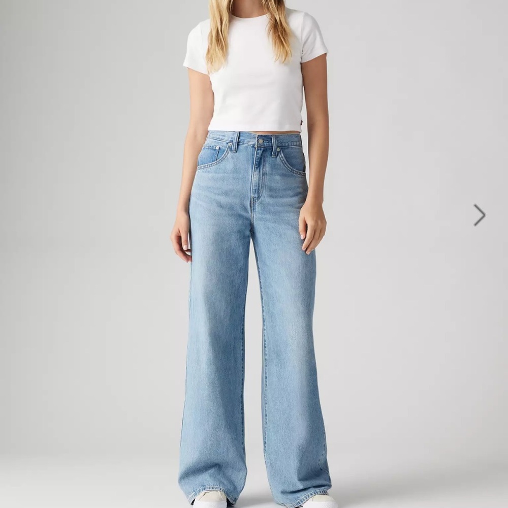 Levi’s Cinch Baggy Jeans
